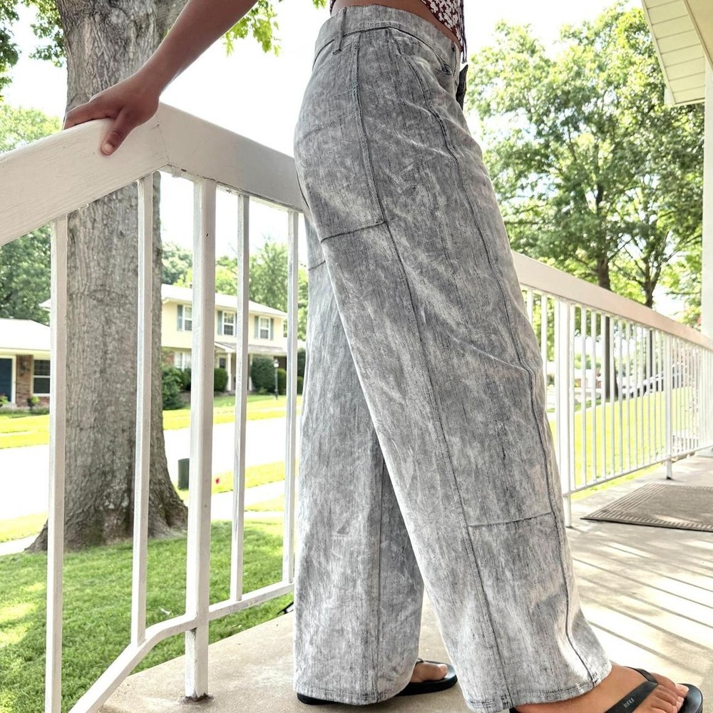 A.N.A. Women's Size 4 Highest Rise Barrel Leg Acid Wash Velvet Feel Jeans
